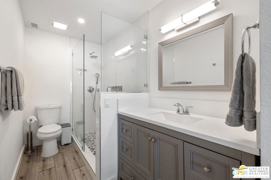 48756 Desert Flower Drive
