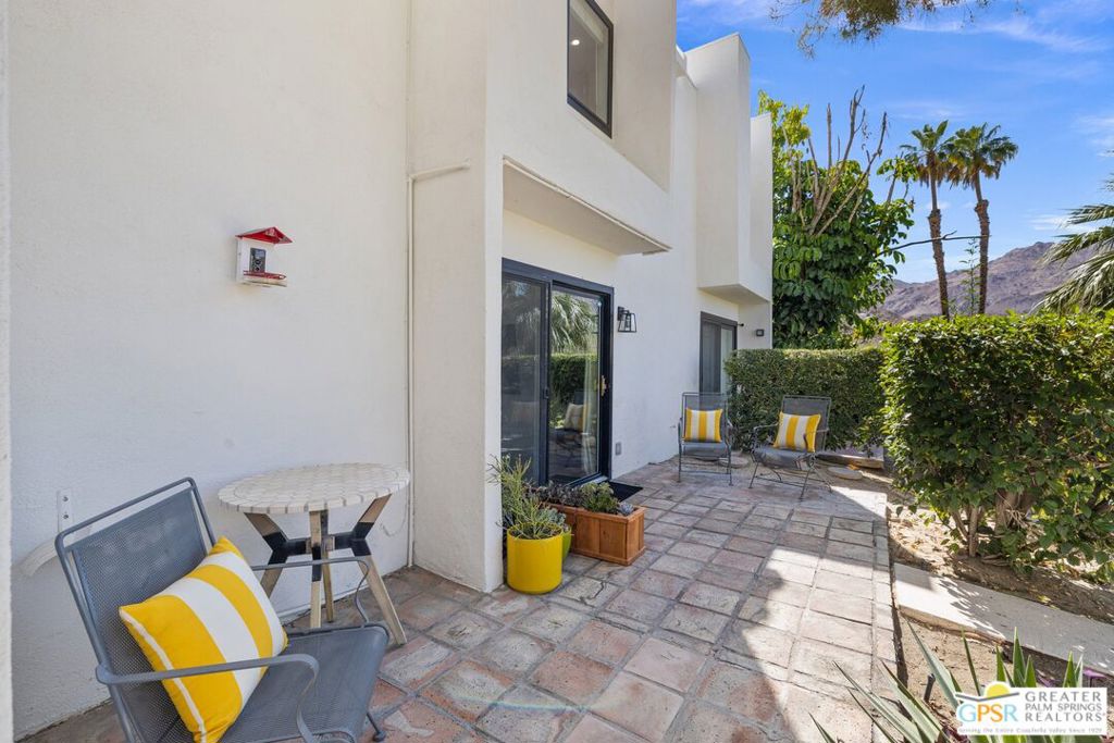 48756 Desert Flower Drive