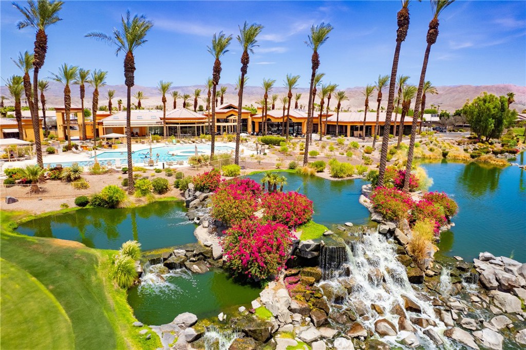 35637 Meridia Avenue