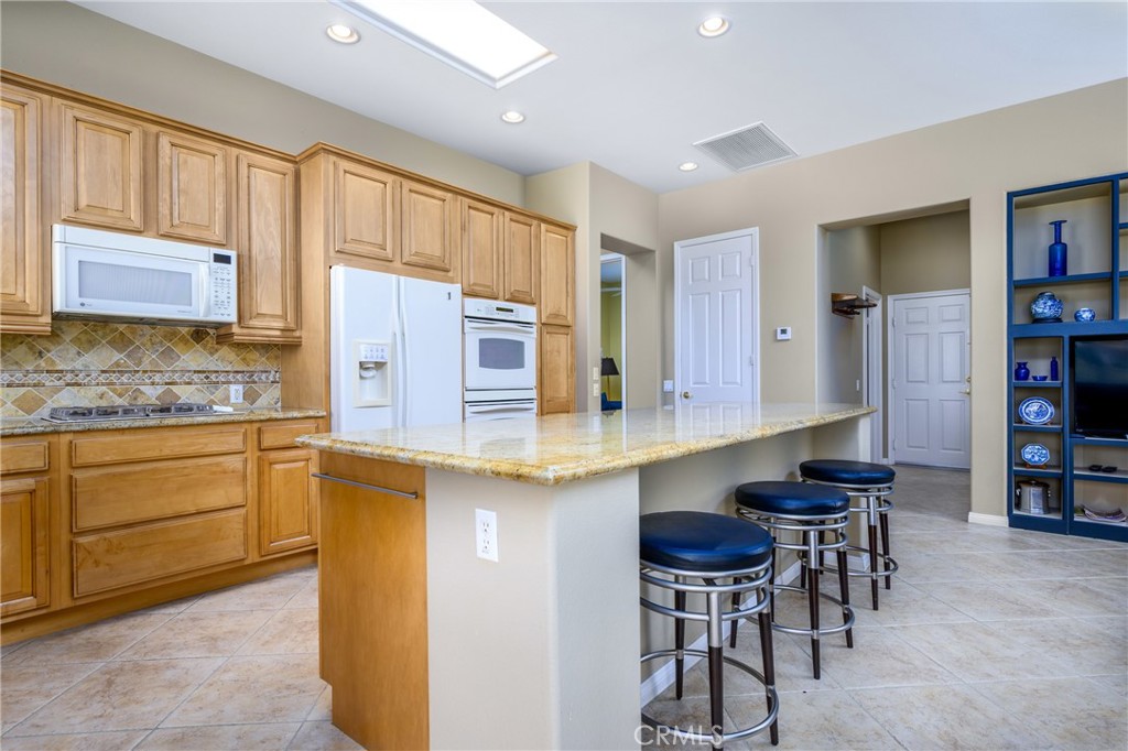 35637 Meridia Avenue