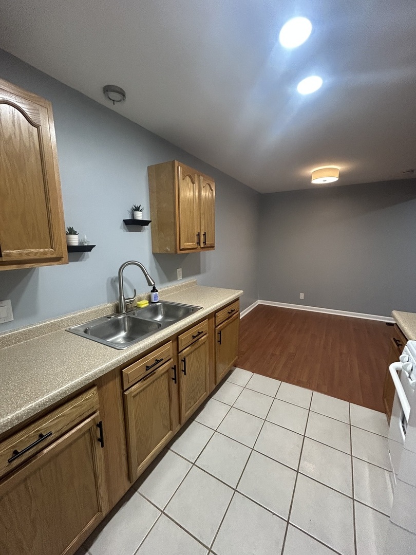 2340 Carnation Drive Unit: 2340