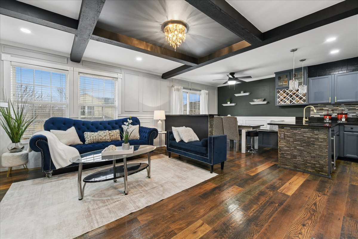356 OGDEN FALLS Boulevard Unit: 356