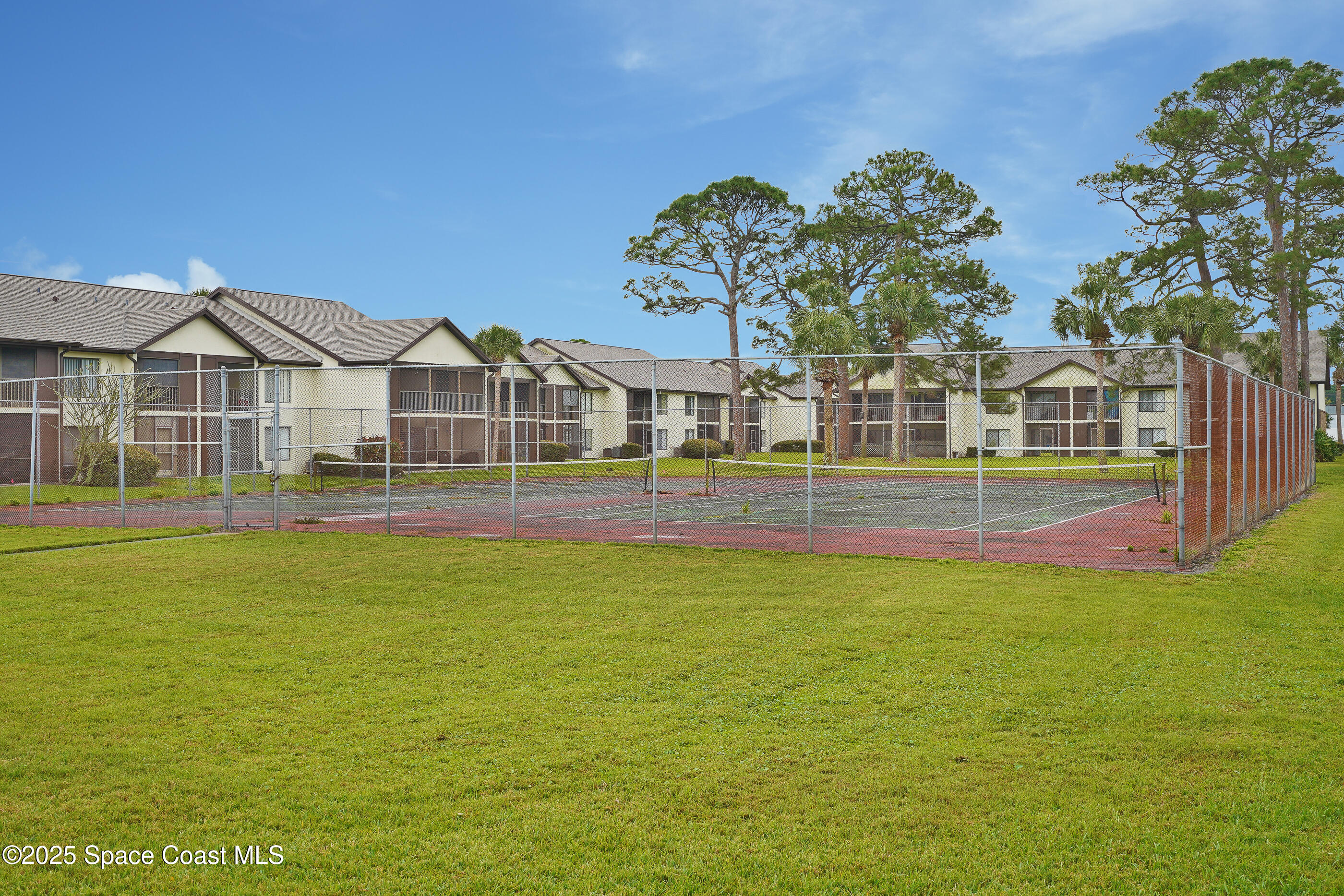 1515 Huntington Lane, 514