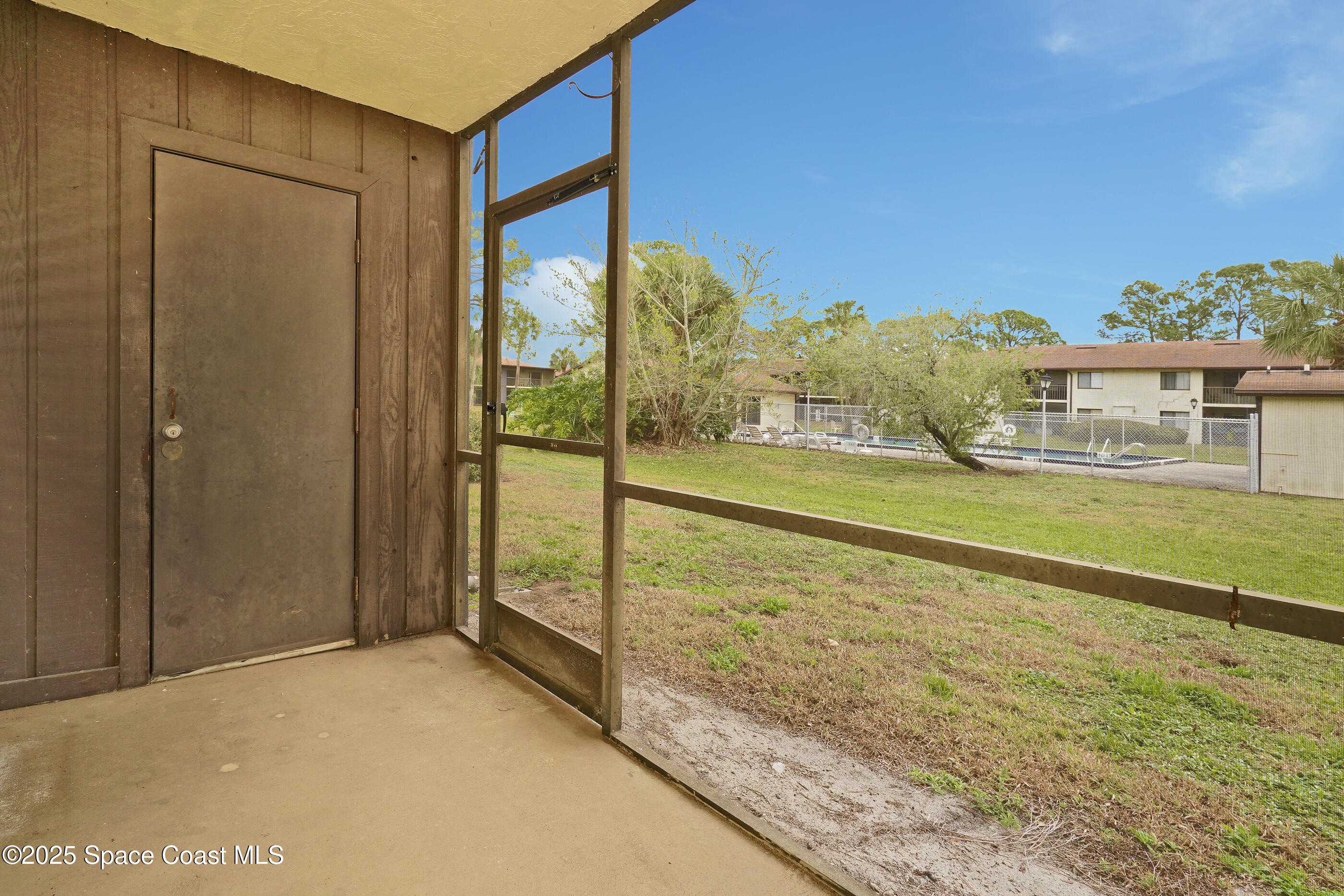 1515 Huntington Lane, 514