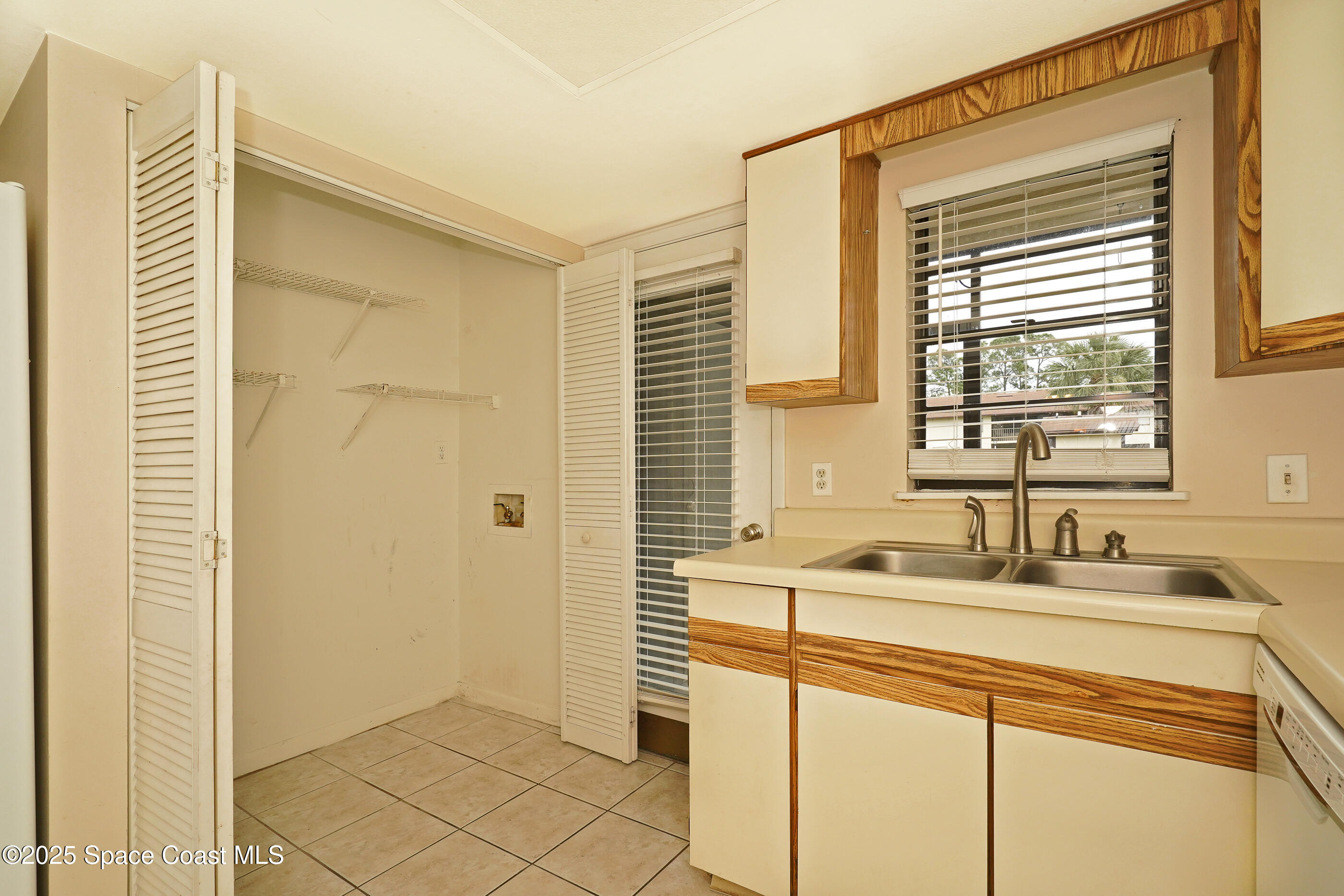 1515 Huntington Lane, 514
