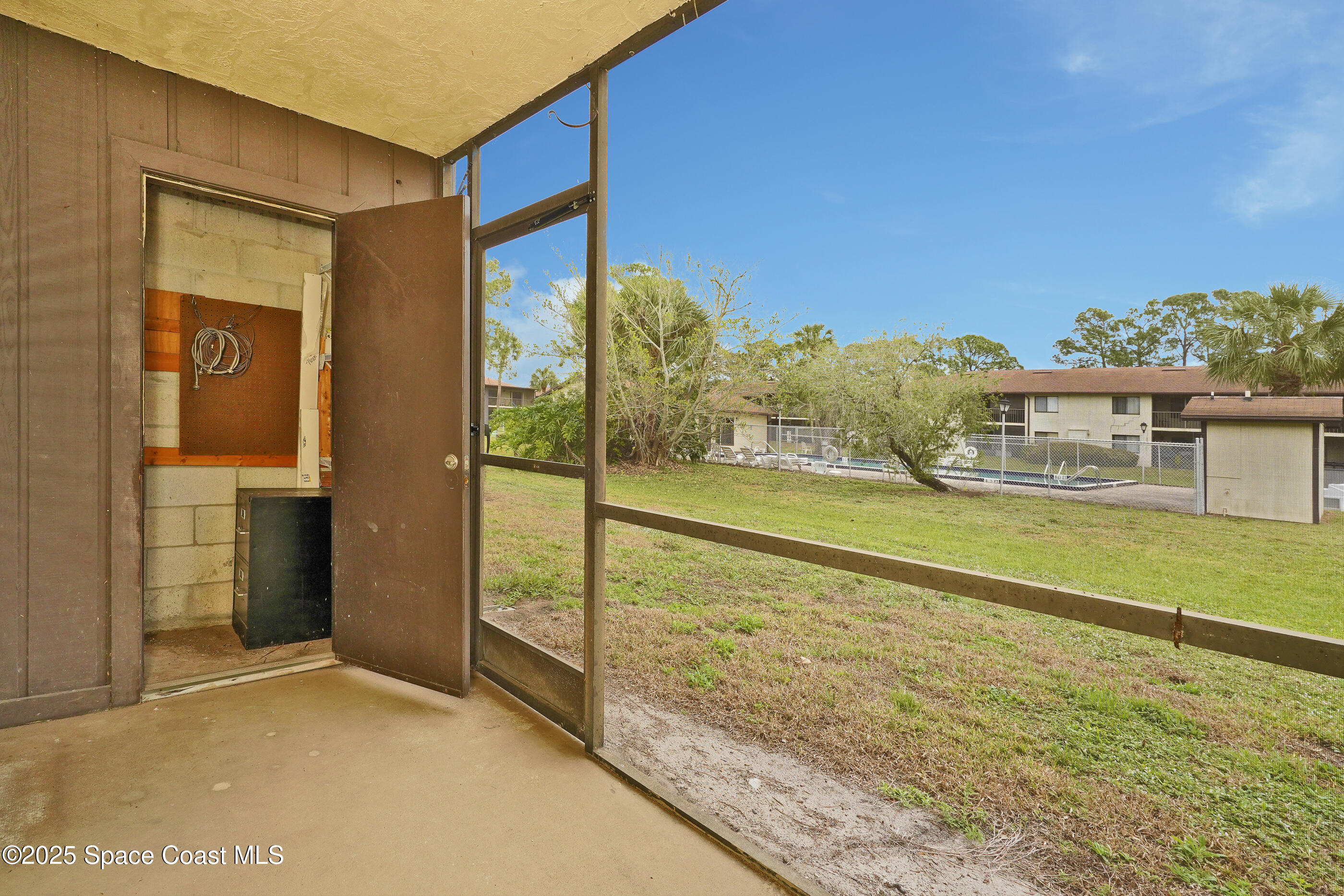 1515 Huntington Lane, 514