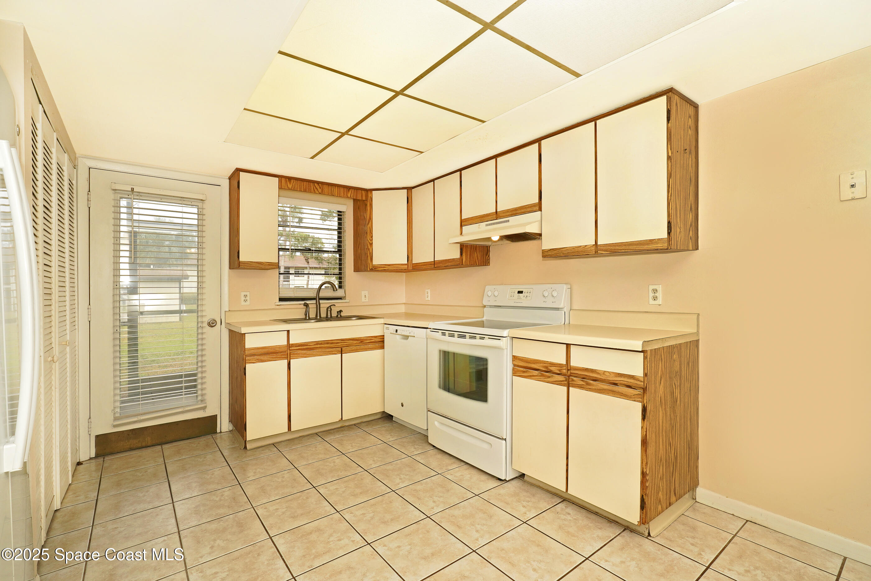 1515 Huntington Lane, 514