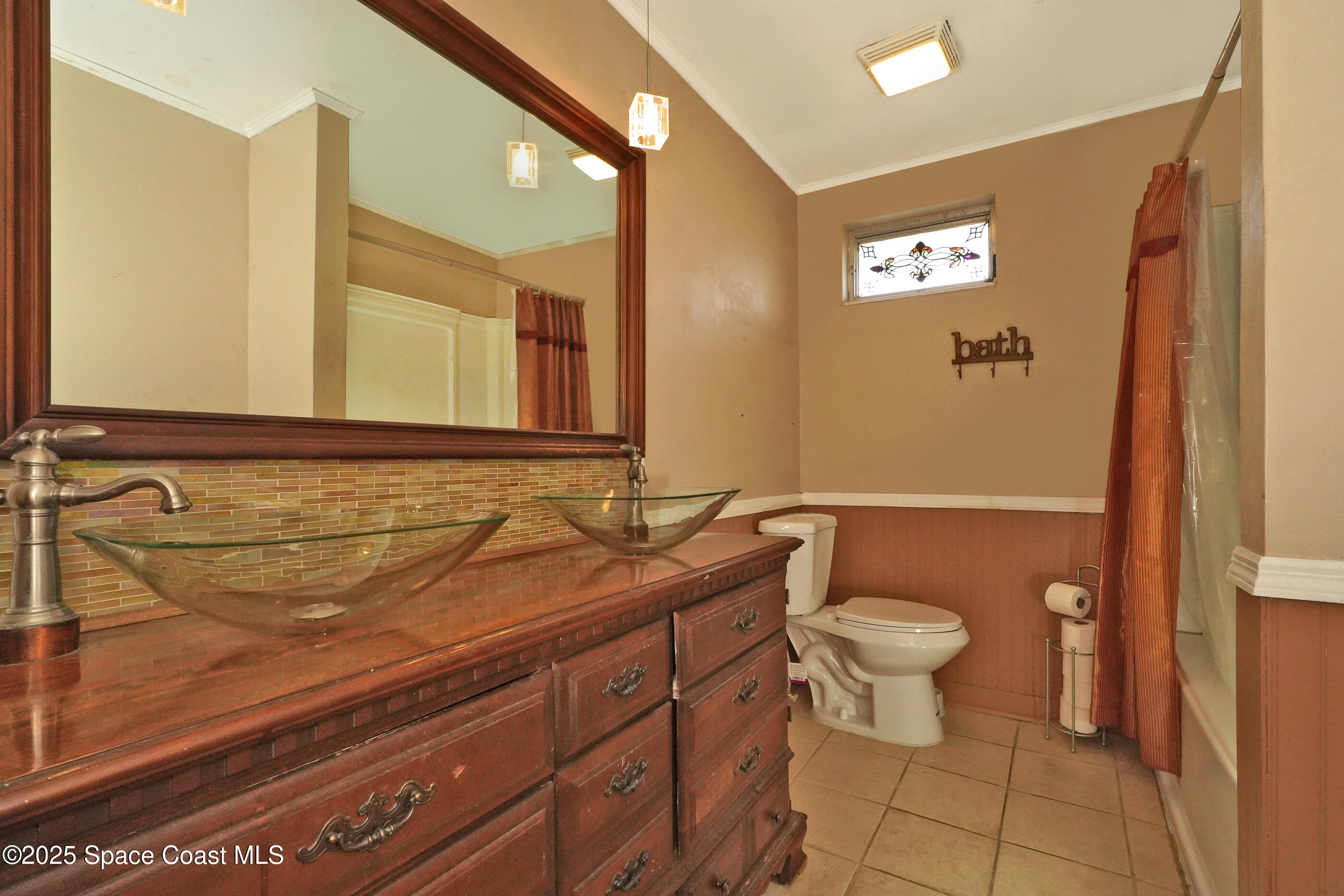 2621 Driftwood Drive