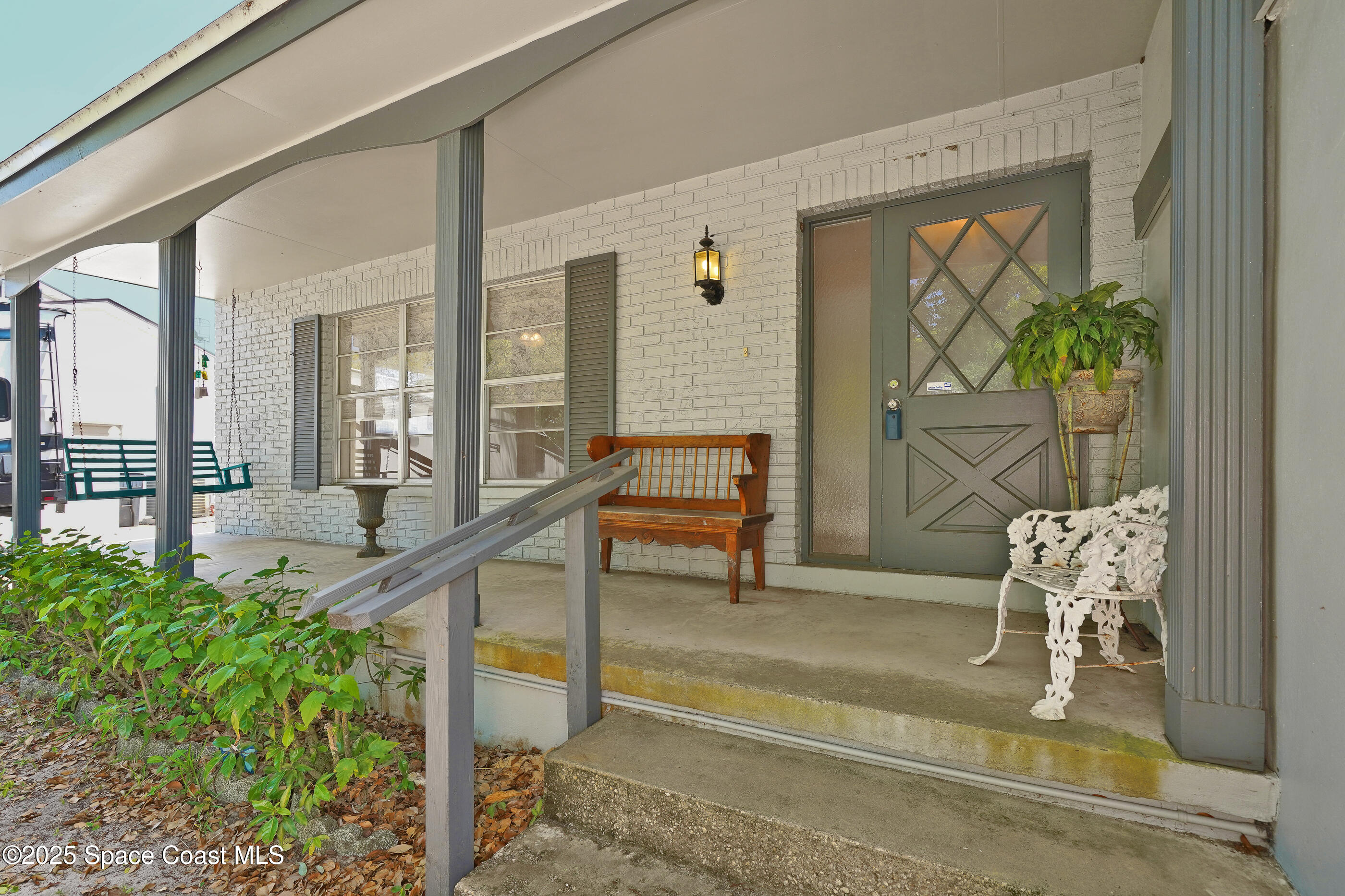 2621 Driftwood Drive