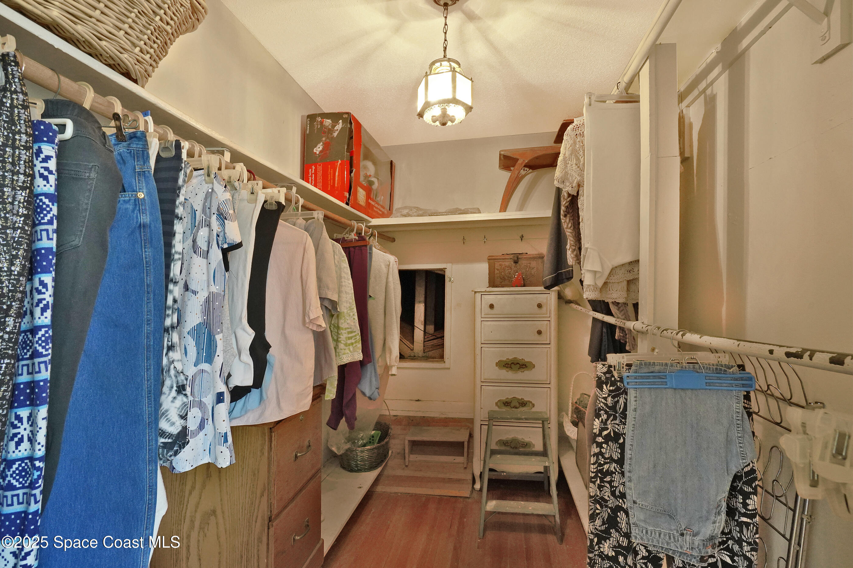 2621 Driftwood Drive