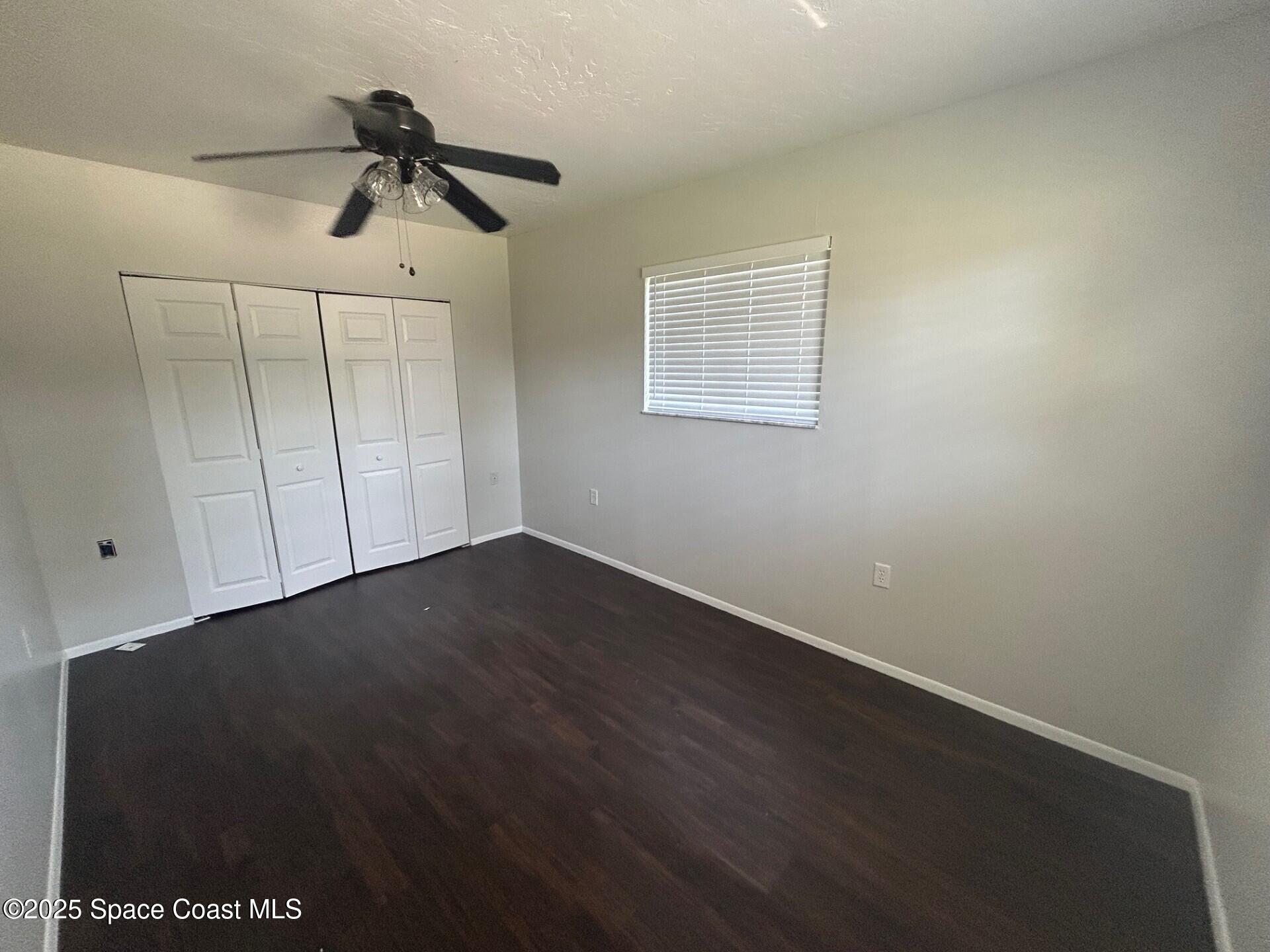 5960 Eaglewalk Avenue