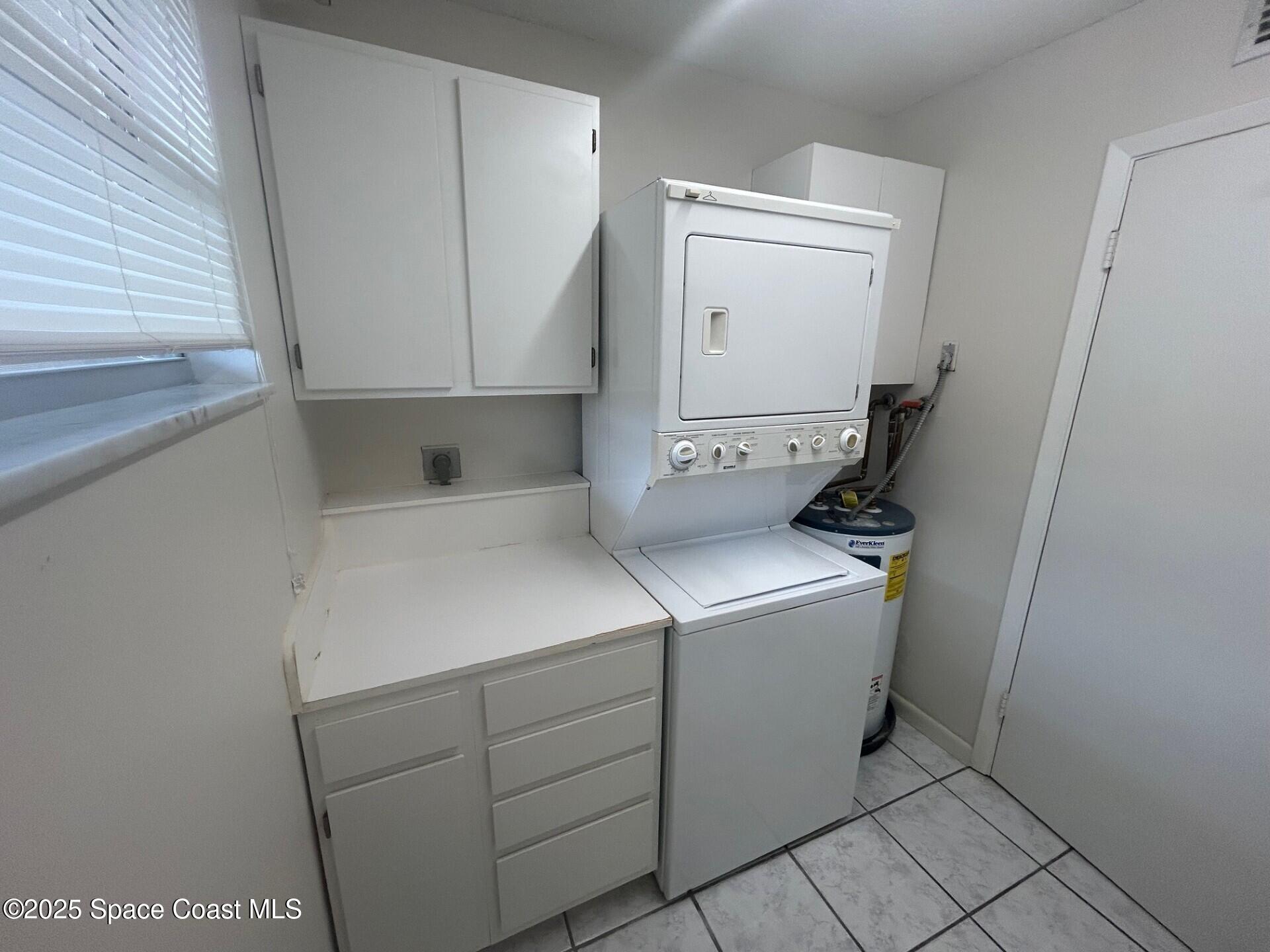 2135 N Courtenay Parkway, 142