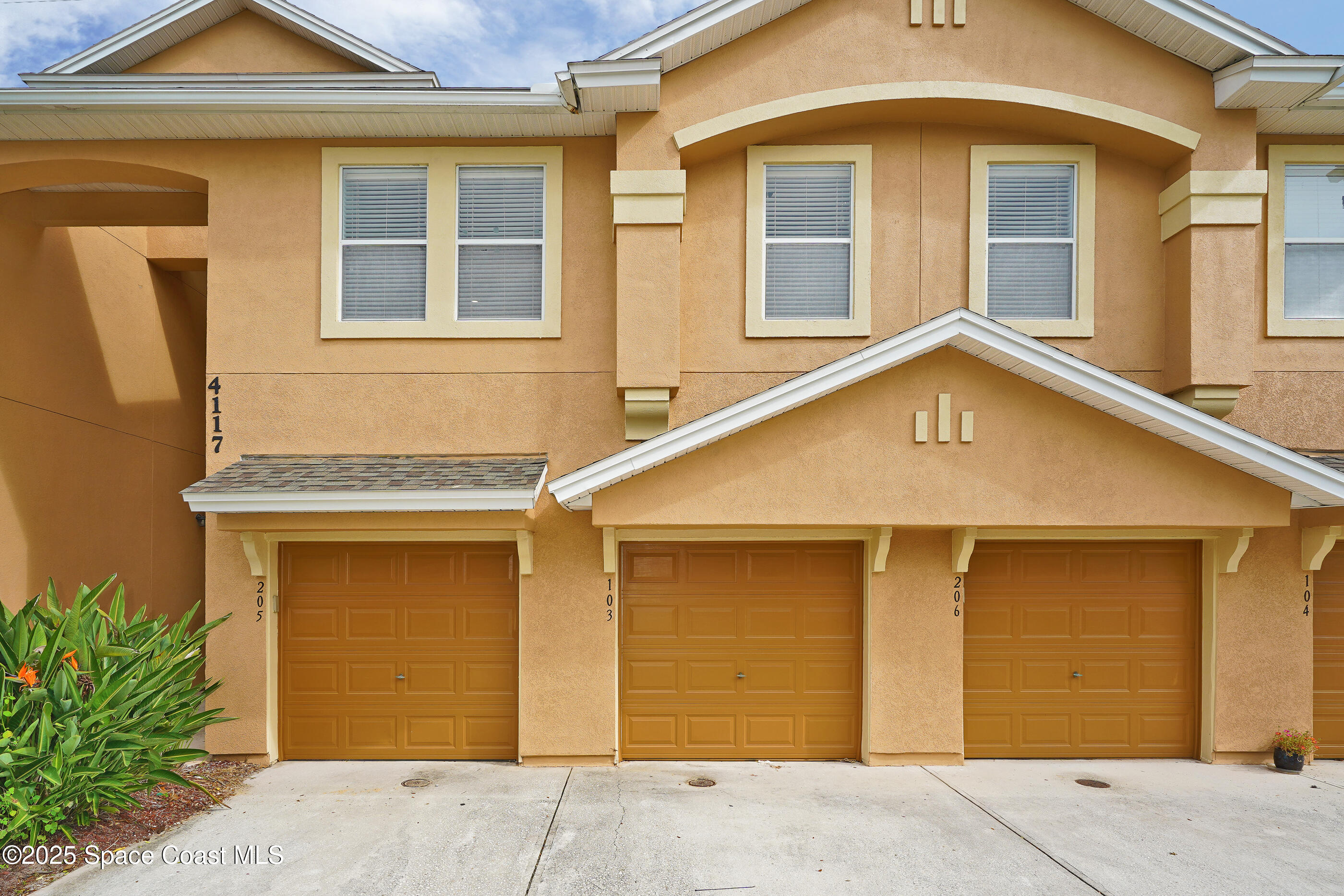 4117 Meander Place, 205