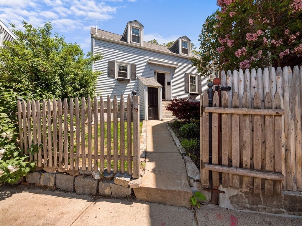 72 Dorchester St