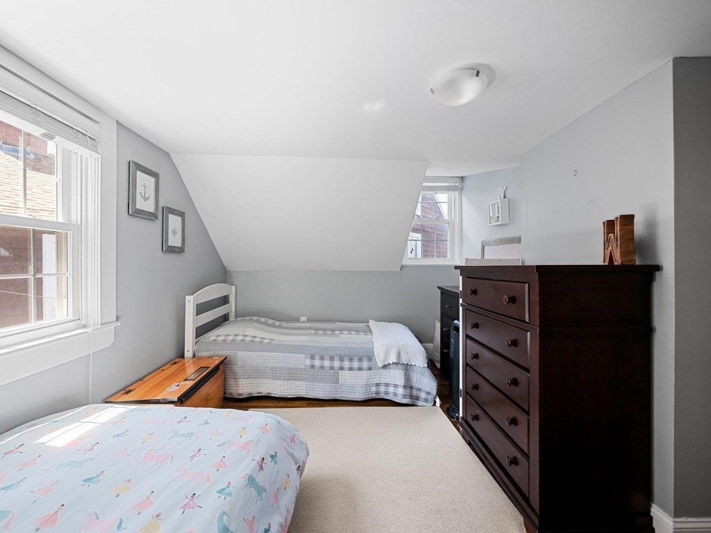 72 Dorchester St