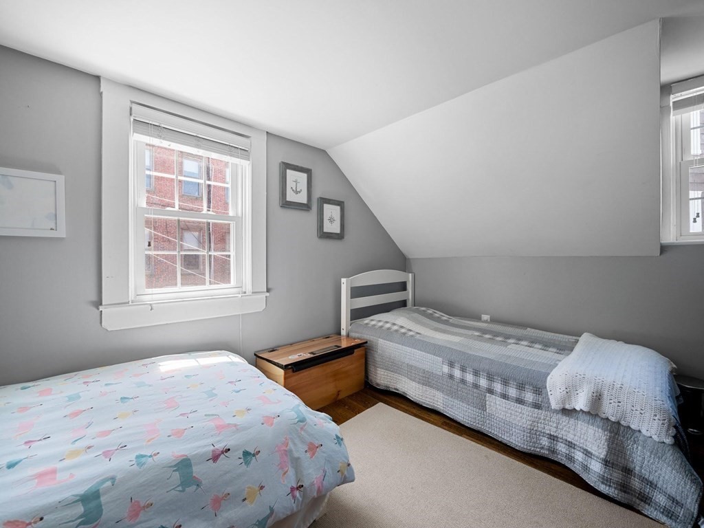 72 Dorchester St