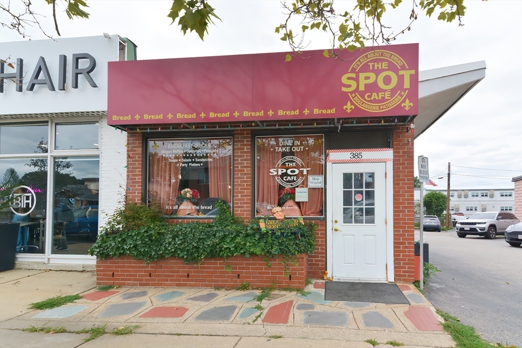 385 Main St