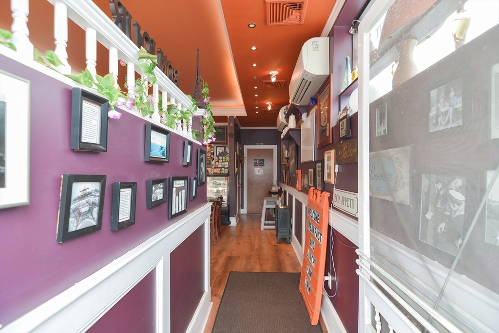 385 Main St