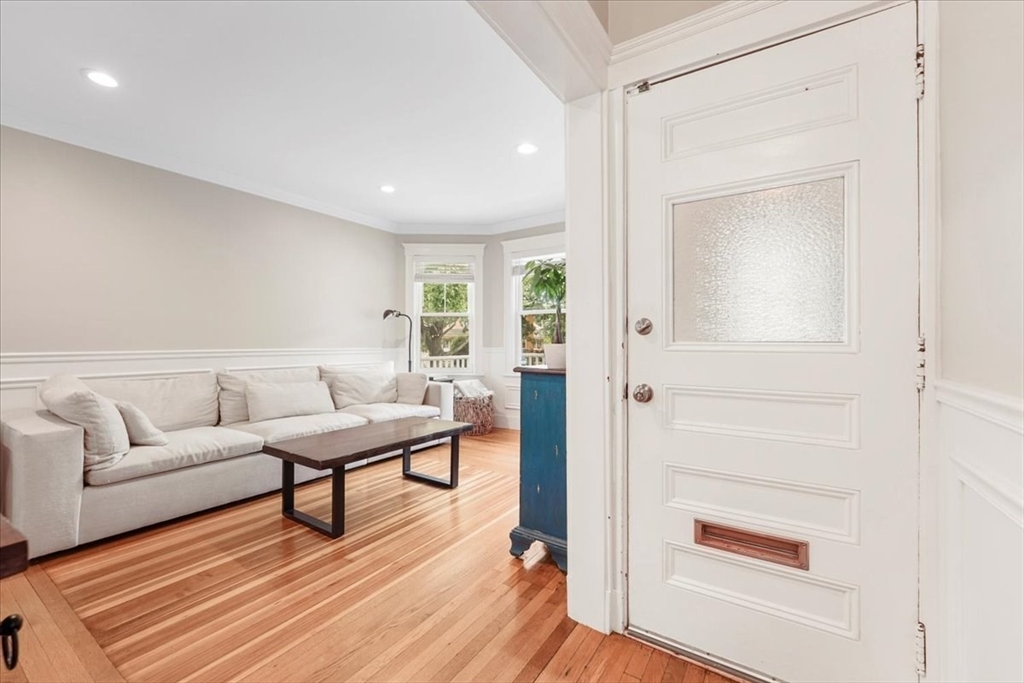 24 Houston Ave # 1