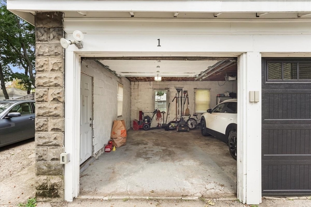 24 Houston Ave # 1