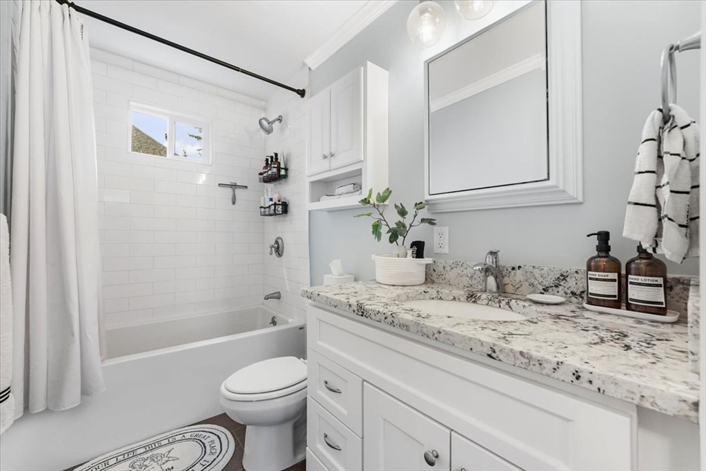 24 Houston Ave # 1