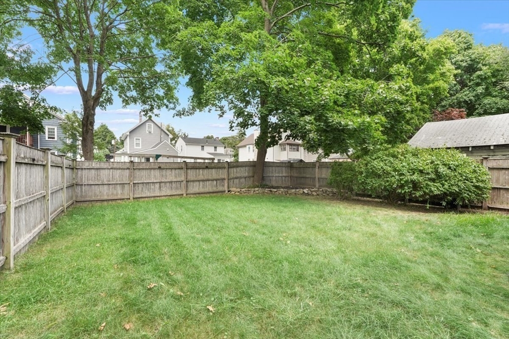 24 Houston Ave # 1