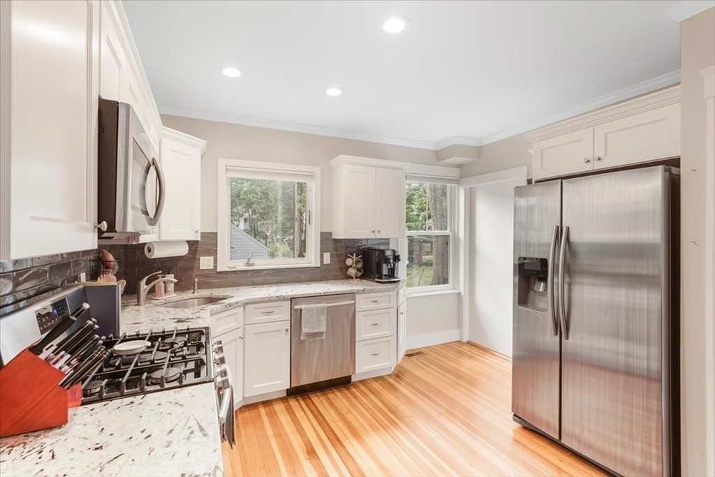 24 Houston Ave # 1