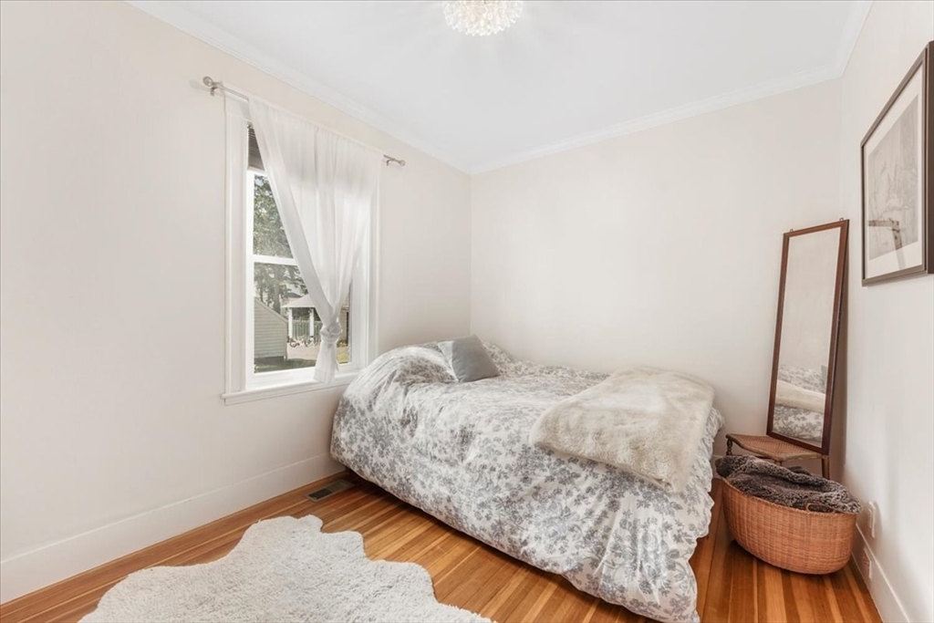 24 Houston Ave # 1