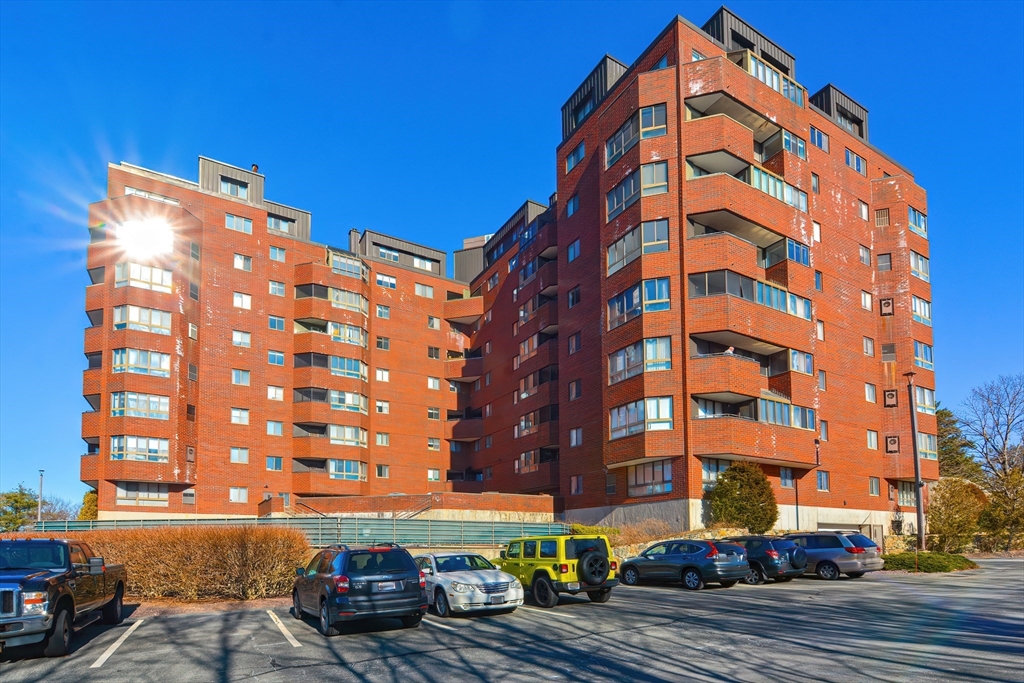 200 Burkhall Street # 503