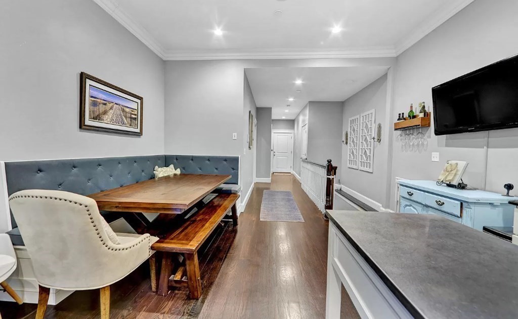 342-346 Dorchester Street # 2