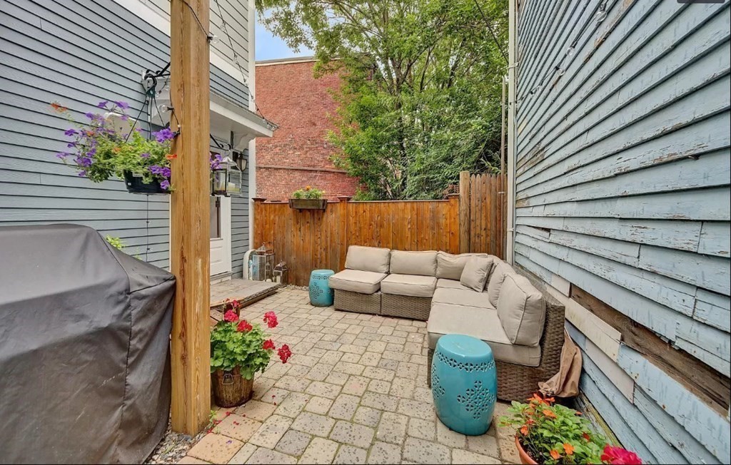 342-346 Dorchester Street # 2