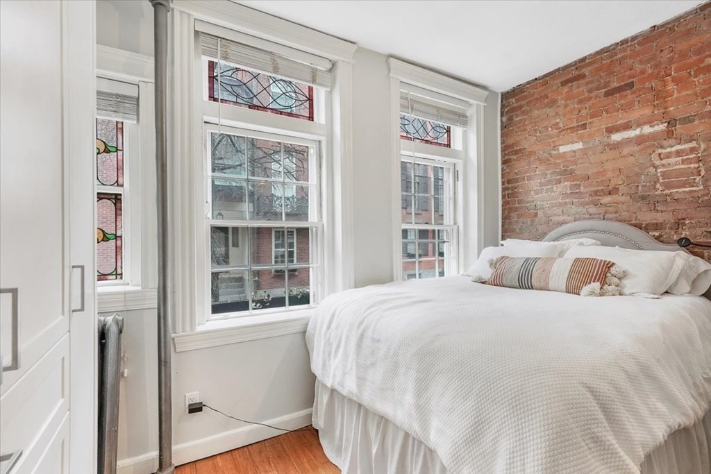 21 Temple Street # 1