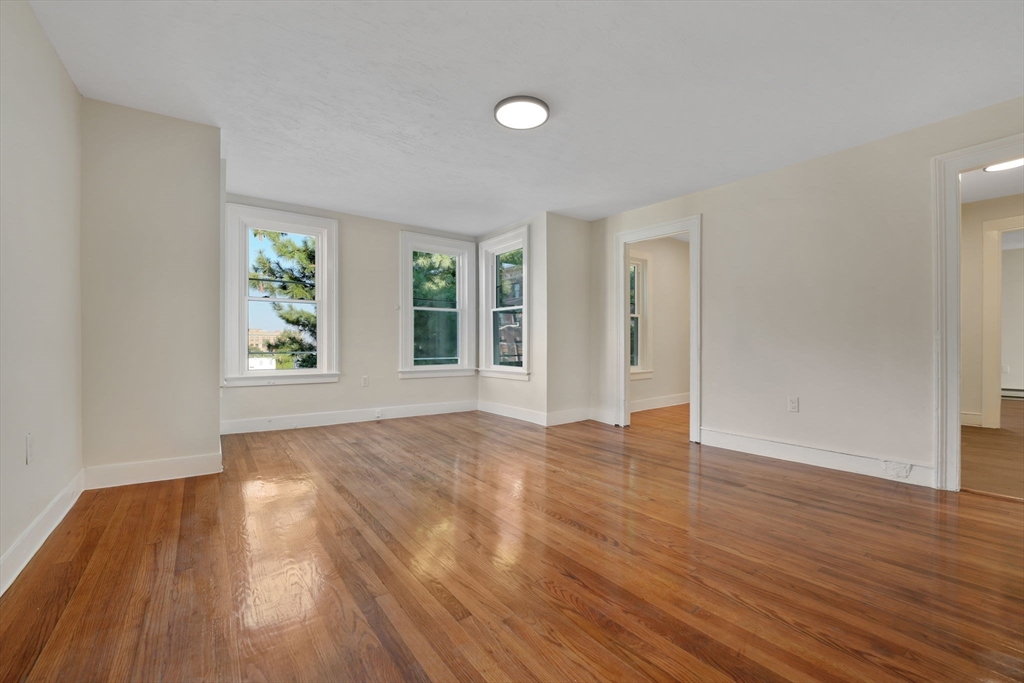 146 Franklin St, Fall River