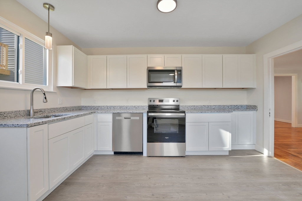 146 Franklin St, Fall River