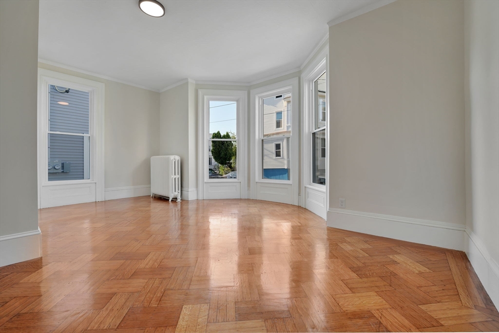 146 Franklin St, Fall River