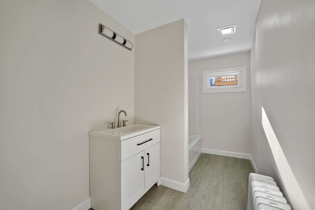 146 Franklin St, Fall River