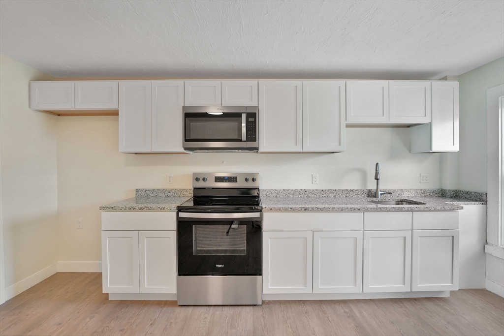 146 Franklin St, Fall River