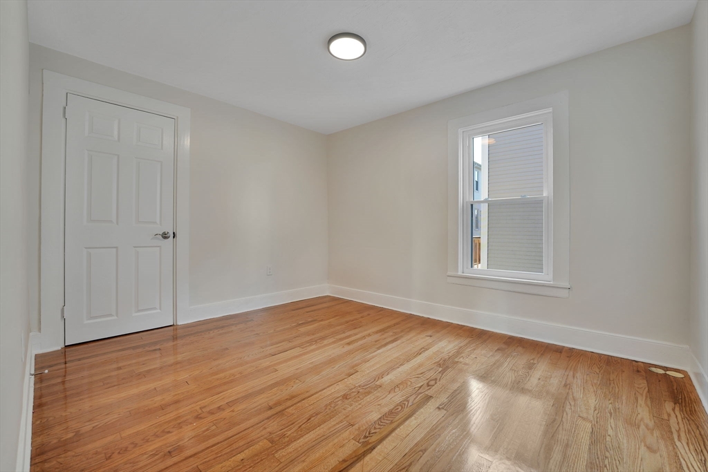 146 Franklin St, Fall River