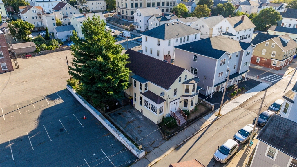 146 Franklin St, Fall River