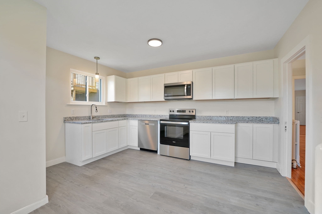 146 Franklin St, Fall River