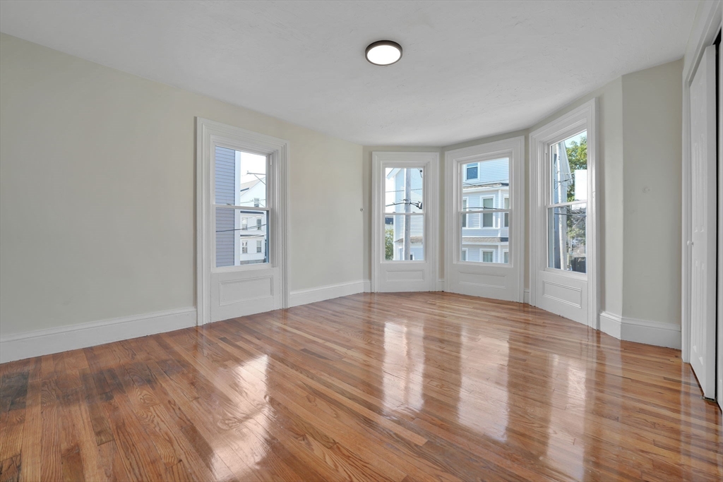 146 Franklin St, Fall River