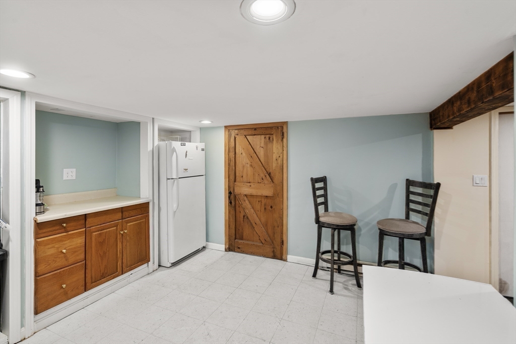 425 Pleasant St, Marlborough
