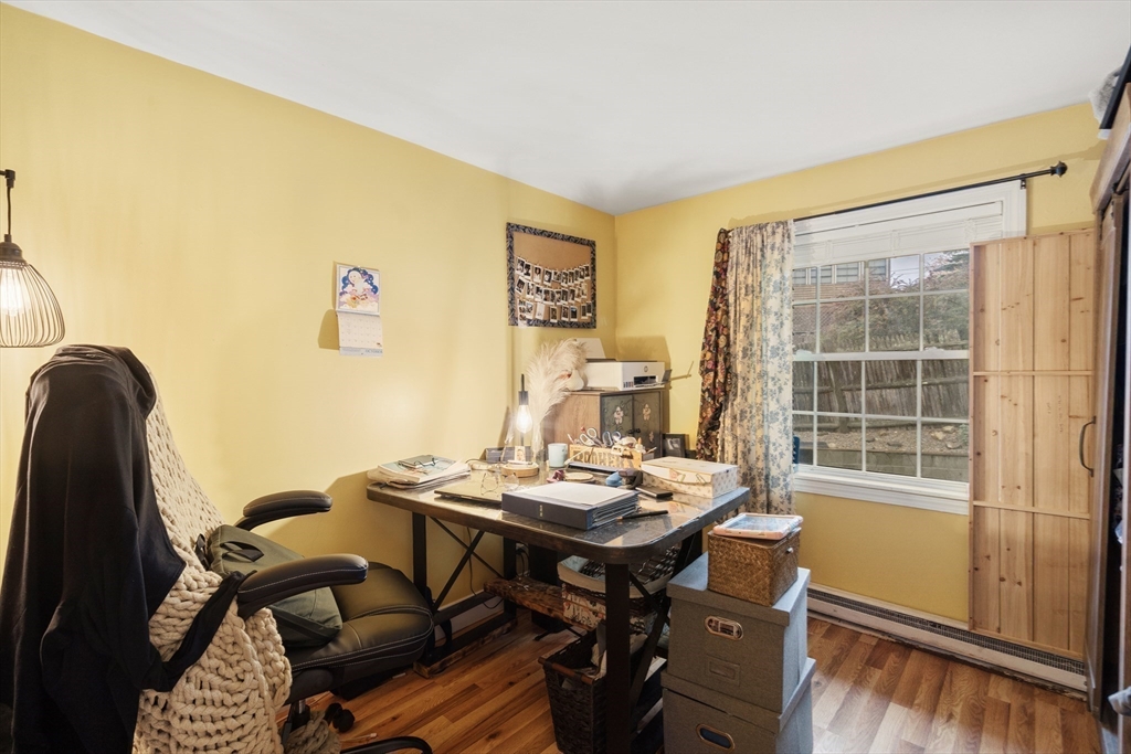 425 Pleasant St, Marlborough