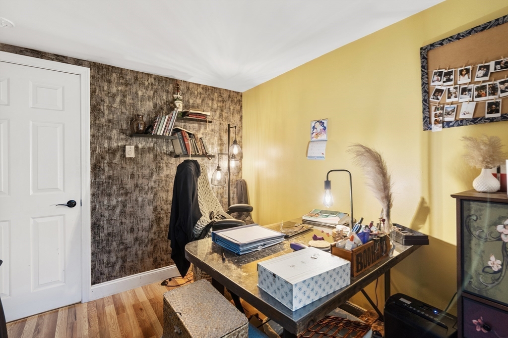 425 Pleasant St, Marlborough