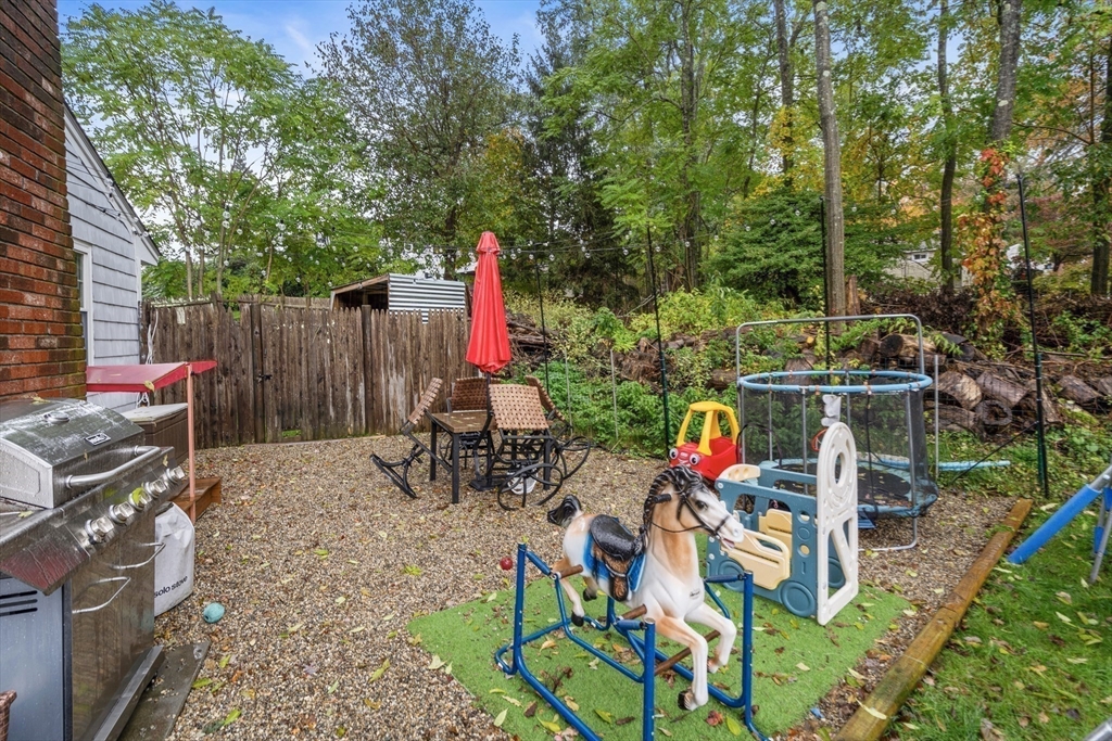 425 Pleasant St, Marlborough