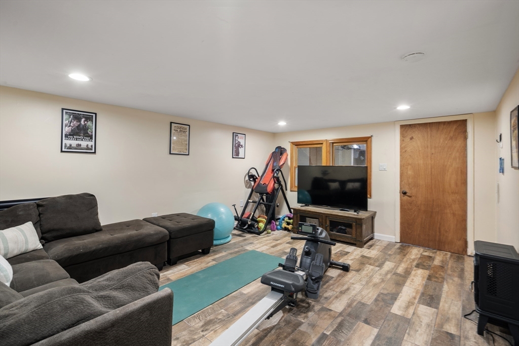 425 Pleasant St, Marlborough