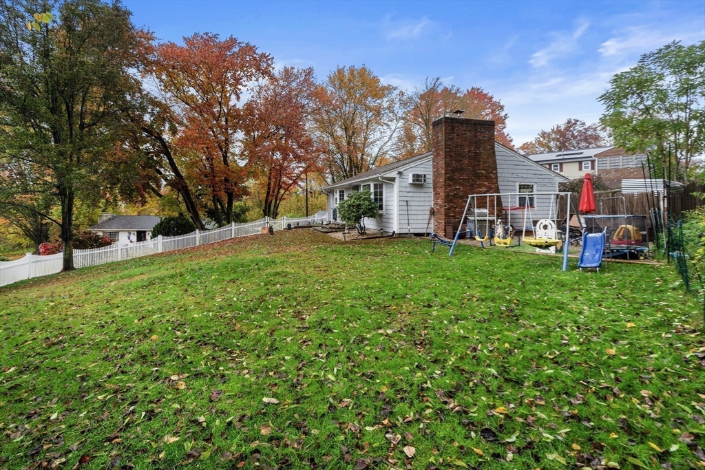 425 Pleasant St, Marlborough