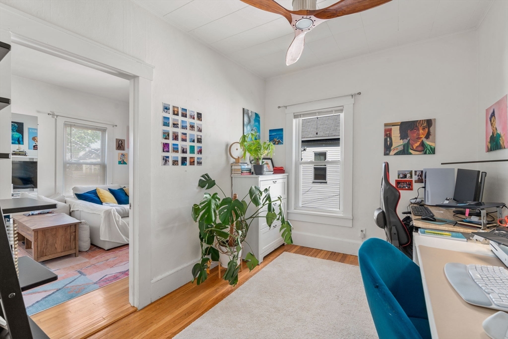 32 Richardson St # 2