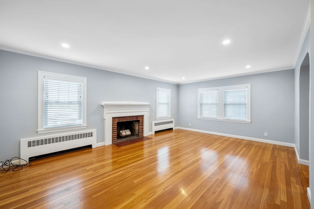 438 Central Ave # 2