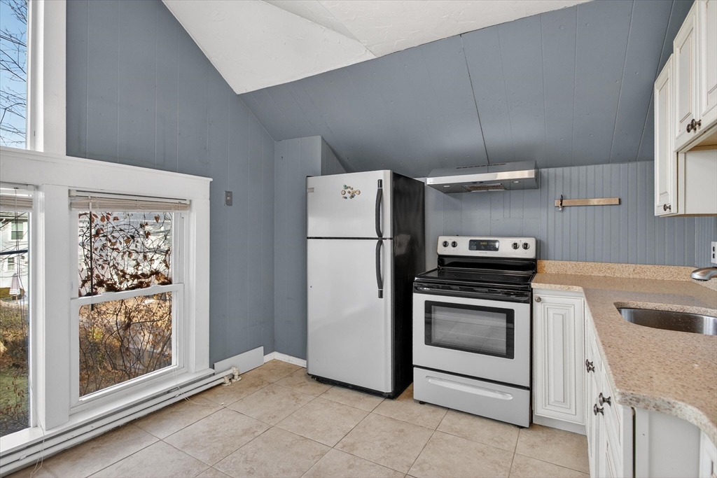 306 Edge Hill Road # R